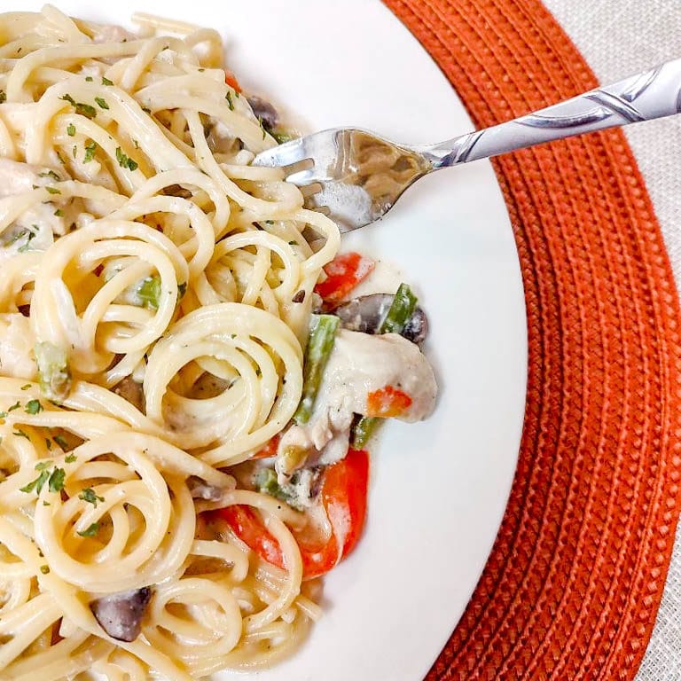 chicken mushroom pasta alfredo